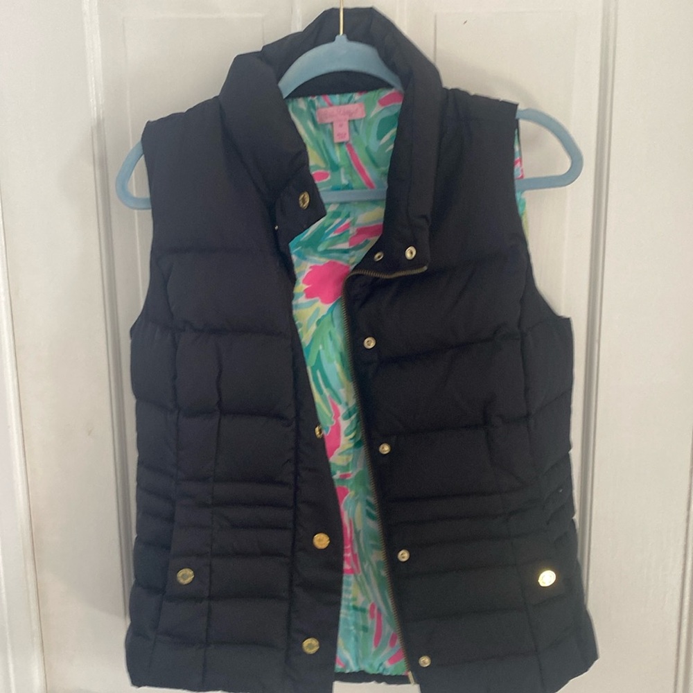 Lilly puffer vest with palm leaf lining